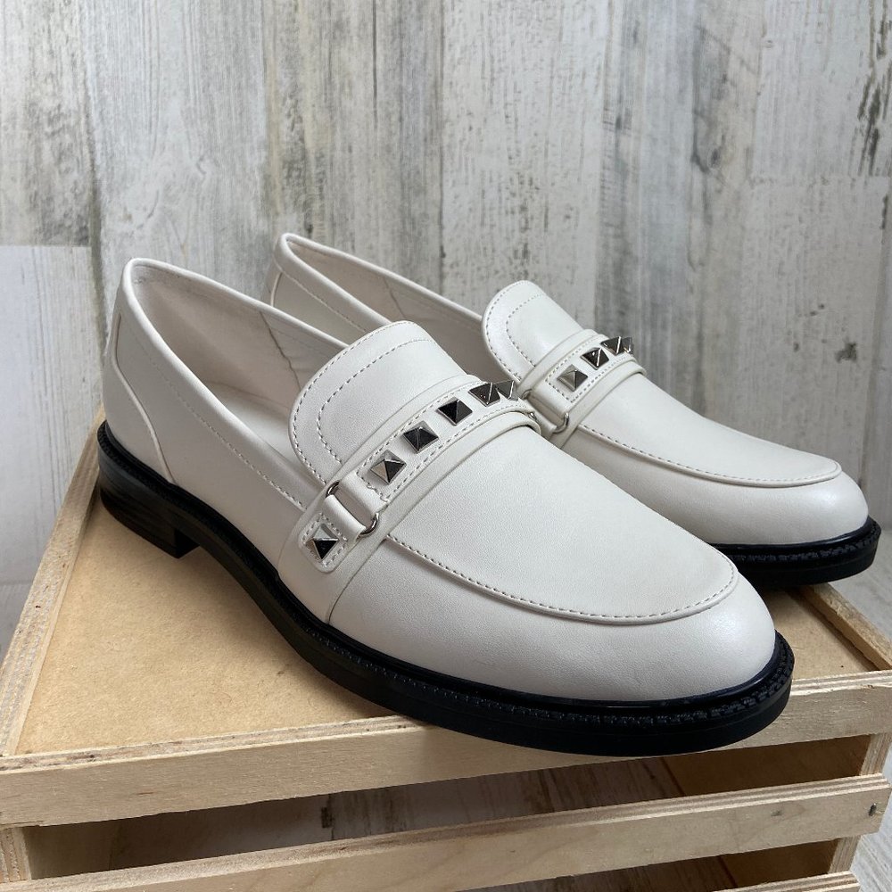 Marc Fisher Women's Size 8.5 Cancia Loafer White Studded Shoes Dressy Flats